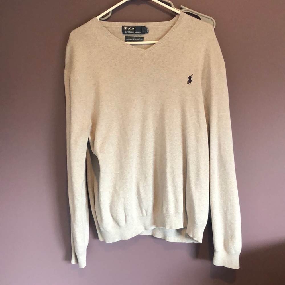 Men’s grey sweater